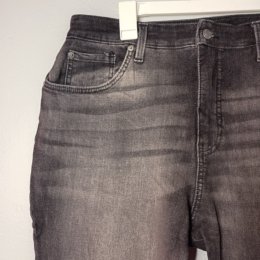 Time and Tru High Rise Curvy Jeans Womens 16 Skinny Black‎ Stretch Core Denim - Picture 8 of 11